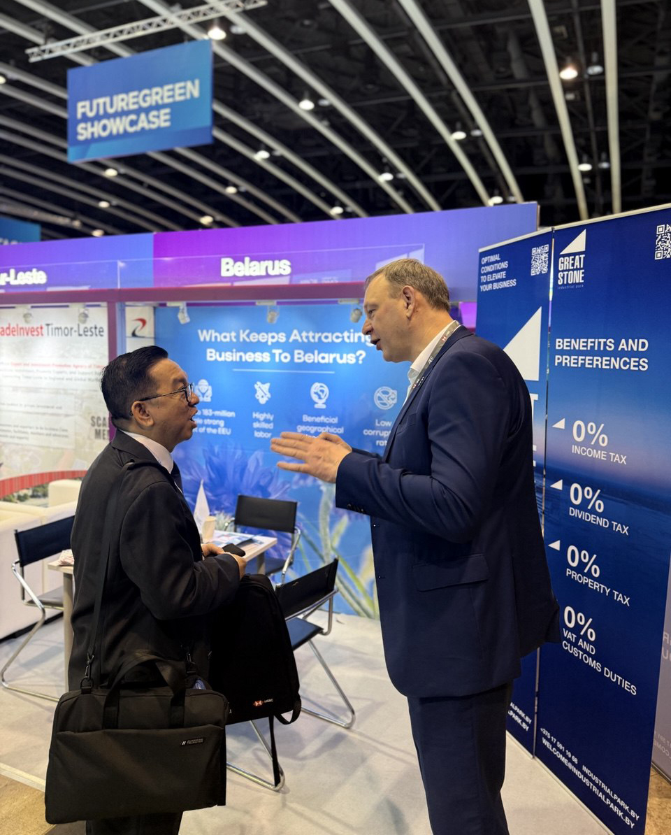Negotiations on the sidelines of the Global Investment Zone, AFF НАИП проводит переговоры в белорусском павильоне инвестиционной выставки АФФ